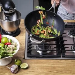 KitchenAid Hard Geanodiseerd Aluminium Wok ø30cm - Zwart - Inductie - Anti-aanbak -Keuken Pot Winkel 1200x1200 267