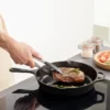 Navaris Gietijzeren Koekenpan - Braadpan Van Gietijzer - Ronde Skillet - Geschikt Voor Alle Warmtebronnen - Ø 30 Cm - Ovenbestendig Tot 260 Graden