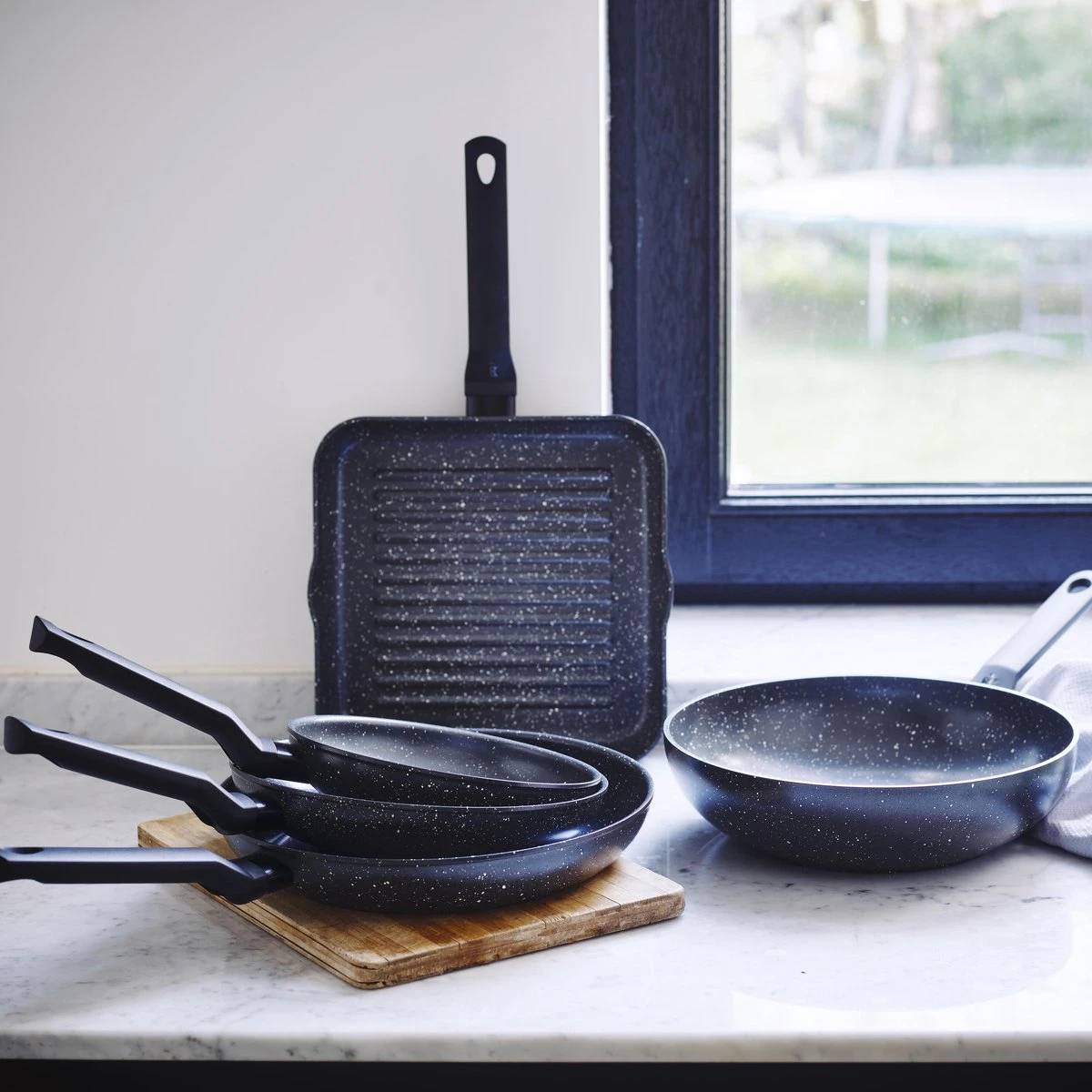 BK Universe Koekenpan Ø 24cm - Inductie - Anti-aanbak - PFAS-vrij 6 BK Universe Koekenpan Ø 24cm - Inductie - Anti-aanbak - PFAS-vrij - Afbeelding 6