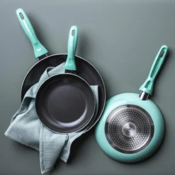 VitaVerde Expert Koekenpannenset Ø 20cm + Ø 24cm + Ø 28cm - Turquoise - Inductie - PFAS-vrij -Keuken Pot Winkel 1200x1200 537
