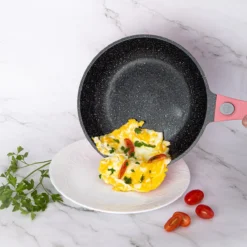 Royalty Line Inductie Pannenset - Luxe 14-delige Pannenset Marmeren Coating - Pannen Met Afneembare Handvaten - Oven-Ready - PFAS-Vrij - Voor Alle Warmtebronnen - Afneembare Koudgrepen - Antiaanbaklaag - Koekenpan Met Glazen Deksels - Roze -Keuken Pot Winkel 1200x1200 744