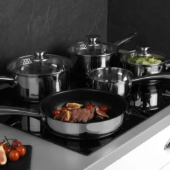 Russell Hobbs Pannenset - Vaatwasserbestendig - 5-delige Set - Alle Warmtebronnen Ook Inductie - Steelpannen Met Deksel En Schenktuit 5 Russell Hobbs Pannenset - Vaatwasserbestendig - 5-delige Set - Alle Warmtebronnen Ook Inductie - Steelpannen Met Deksel En Schenktuit -Keuken Pot Winkel 1200x1200 809