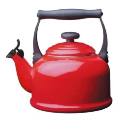 Le Creuset Tradition Fluitketel - 2.1 L - Kersenrood 6 Le Creuset Tradition Fluitketel - 2.1 L - Kersenrood -Keuken Pot Winkel 1200x1200 991