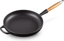 Le Creuset Koekenpan Signature Mat Zwart - ø 28 Cm / 2.6 Liter - Geëmailleerde Anti-aanbaklaag