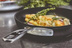 Demeyere Alu Pro Dura Glide Koekenpan - Ø 24 & Ø 28cm - Titanium -Keuken Pot Winkel 1200x799 32