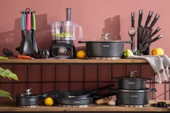 Swiss Pro+ - SWP41D22 - Pannenset 41 Delig - Foodprocessor - Messenblok 8 Delig - Kookgerei Set Met Houder 7 Delig - Starters Pakket - 2022 Serie - Limited Edition -uitzet -Keuken Pot Winkel 1200x799 82