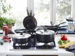 GreenPan Cambridge Hapjespan Met Deksel 24cm - Zwart - Inductie - PFAS-vrij 25 GreenPan Cambridge Hapjespan Met Deksel 24cm - Zwart - Inductie - PFAS-vrij -Keuken Pot Winkel 1200x899 27