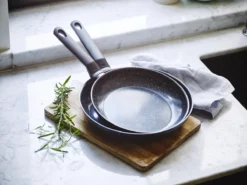 BK Universe Koekenpan Ø 24cm - Inductie - Anti-aanbak - PFAS-vrij 14 BK Universe Koekenpan Ø 24cm - Inductie - Anti-aanbak - PFAS-vrij -Keuken Pot Winkel 1200x899 7