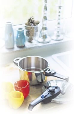 ELO Praktika Plus XS Snelkookpan 2,7 Liter -Keuken Pot Winkel 774x1200 1